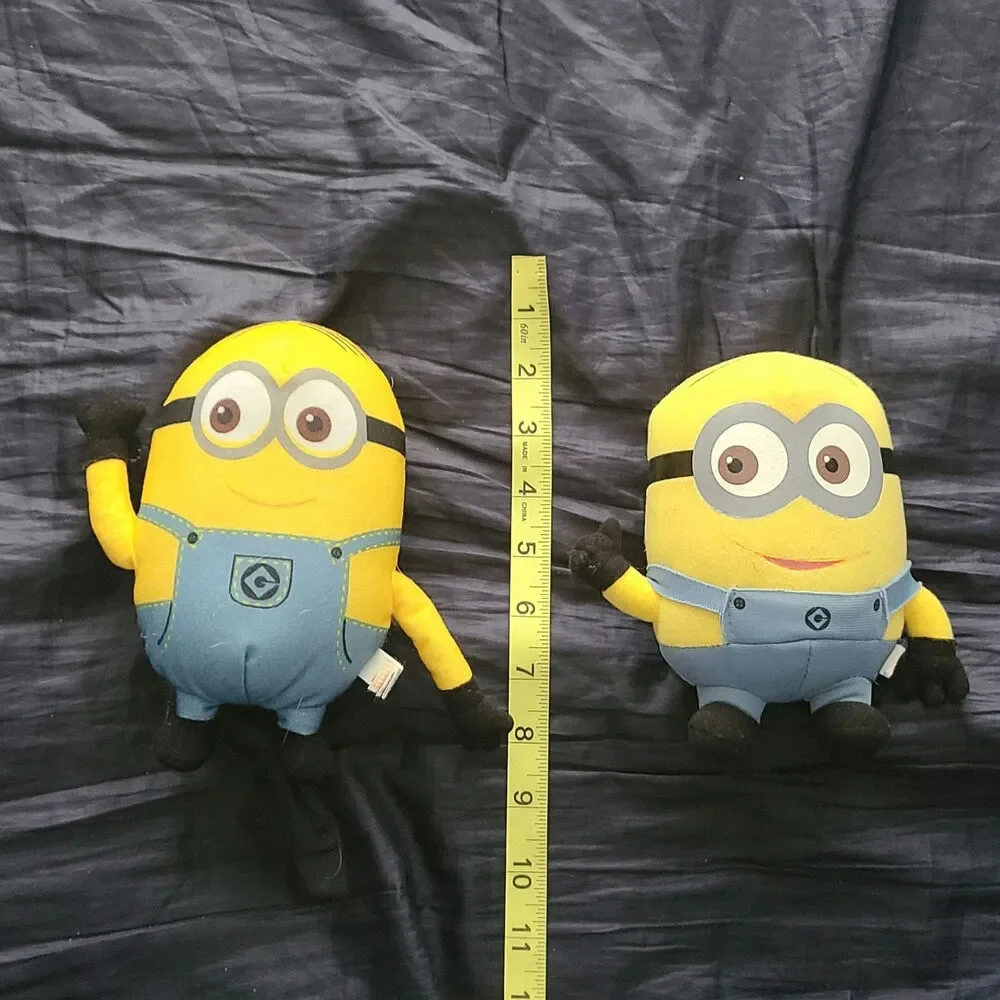 Despicable Me 2 Minion Dave plush toy lot of 2 good condition